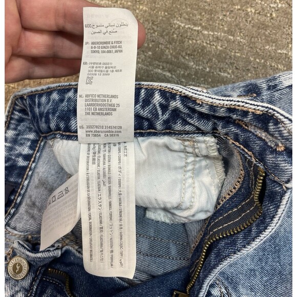 Hollister 0R W 24 L 27 Women’s Jeans Distressed Patchwork Ultra, High-Rise Mom - Picture 10 of 12